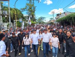 Ribuan Masa Dari Berbagai Kalangan Membludak Kawal WL – MM Ke KPU Tomohon