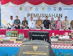 Disaksikan Sekprov, DJBC Sulbagtara Musnahkan Miras dan Rokok Ilegal Senilai Rp2,5 M