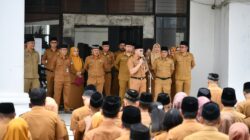 Sekda Iksan Pangalima Pimpin Apel, Tegaskan Disiplin dan Soliditas ASN Boltim